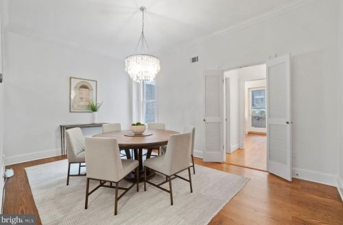 3021 Cambridge Pl, Washington DC  20007-2914 exterior