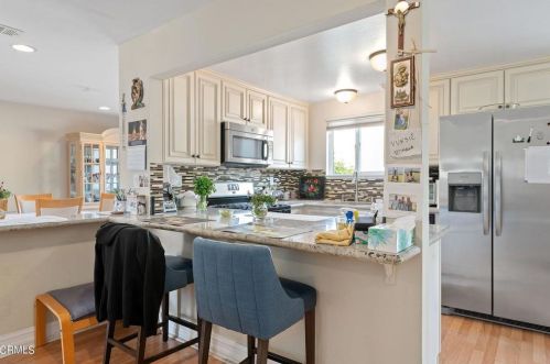 3151 Oarfish Ln, Oxnard CA 93035-1316 exterior