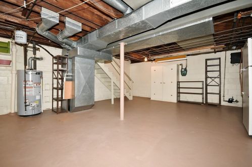 3147 Glendale Ave, Pittsburgh PA 15227-2829 exterior