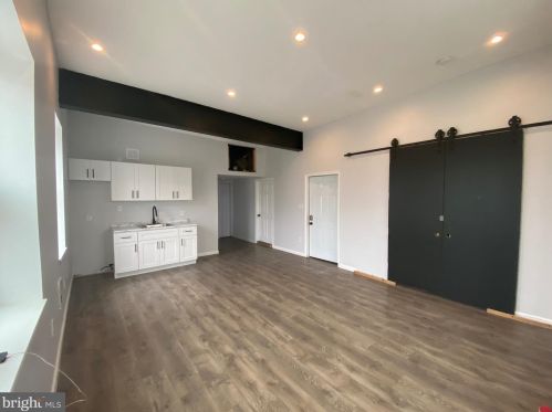 4359 9th St, Philadelphia, PA 19140-0022