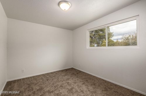 8189 20th St, Tucson AZ  85710-5960 exterior