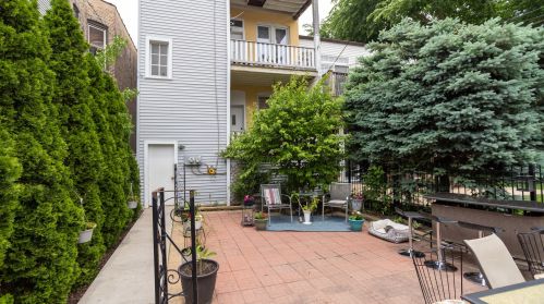 2603 Walton St, Chicago IL 60622-4579 exterior