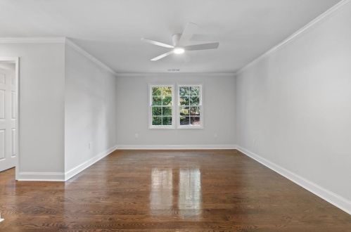 4152 Club Dr, Atlanta GA 30319-1116 exterior