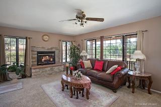 1404 Mission Rd, Fallbrook CA  92028-4009 exterior