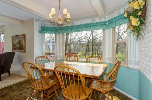 1486 Royal Spg Dr, Saint Louis MO 63122-7121 exterior