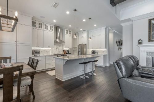 305 Hanna Ave, Tampa FL  33604-6633 exterior