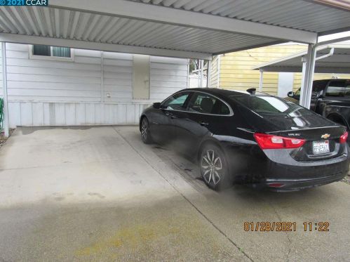 2109 Dalis Dr, Concord CA 94520-5423 exterior