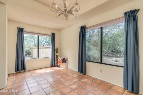 1035 Camino Diestro, Tucson AZ 85704-7694 exterior