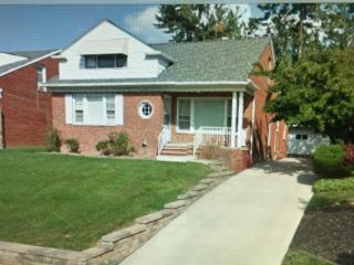 2579 Larchmont Rd, Cleveland OH  44122-1515 exterior