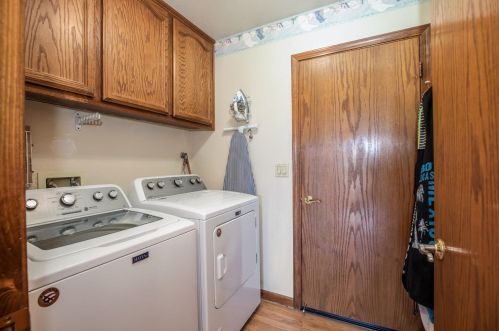 105 Goodell Rd, Folsom CA 95630-5221 exterior