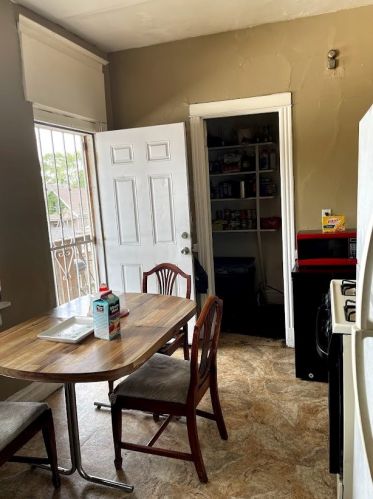 1707 66th St, Chicago IL 60629-5609 exterior