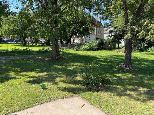 355 Un St, Joliet IL 60433-1143 exterior