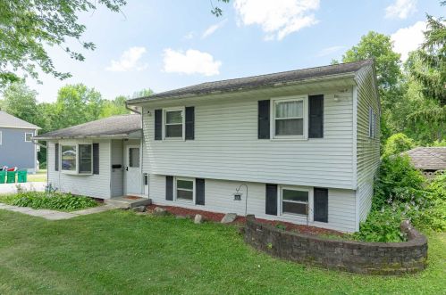 6 Susie Blvd, Poughkeepsie, NY 12603-1721