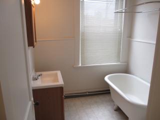 728 James St, Pittsburgh PA  15212-4950 exterior