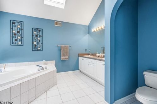 3 Clark Ct, Bridgewater NJ 08807-3073 exterior