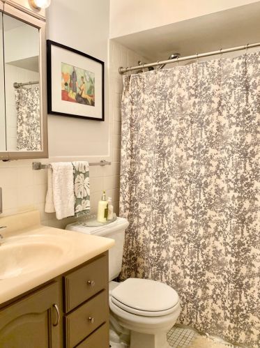 1428 Fargo Ave, Chicago IL  60626-1811 exterior