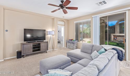 1405 Morelos St, Chandler AZ 85226-4428 exterior