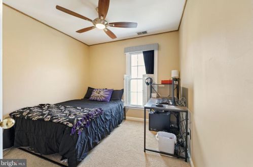 4659 Lambert Dr, Alexandria VA  22311-4942 exterior