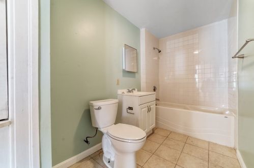 141 Cambridge St, Worcester MA 01603-2339 exterior