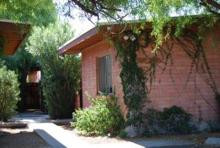 3640 Bellevue St, Tucson AZ  85716-4024 exterior