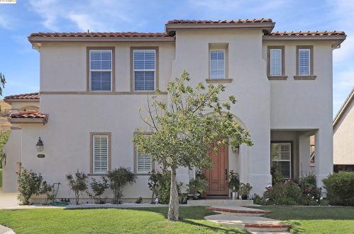 963 Maplegate Ct, Concord, CA 94521-5450