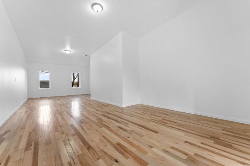 203 Prospect Ave, Mount Vernon NY 10550-2347 exterior