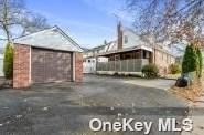 128 Cottage St, Valley Stream NY 11580-4302 exterior