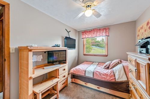 55 Observatory St, Manor PA 15665-9748 exterior