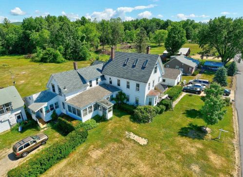 89 Appleton St, Concord, NH 03301-5942