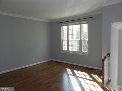 1435 Mclean Mews Ct, Mc Lean VA  22101-3800 exterior