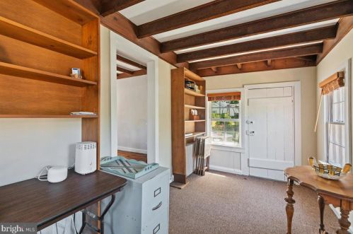 2 Riverside Dr, Princeton NJ 08540-4017 exterior