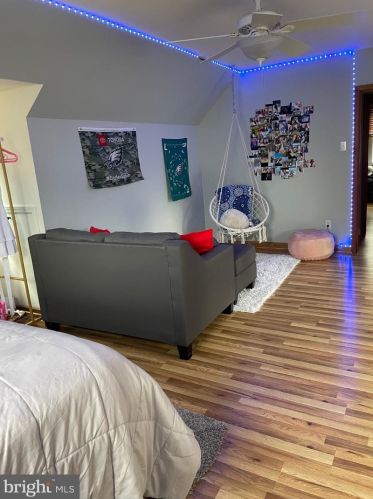 1208 High St, Haddon Heights NJ 08035-1843 exterior