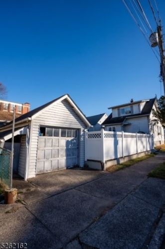 103 Dundee Ave, Paterson NJ  07503-1115 exterior