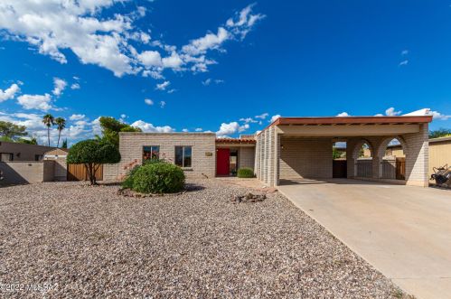 9217 29th St, Tucson, AZ 85710-8013
