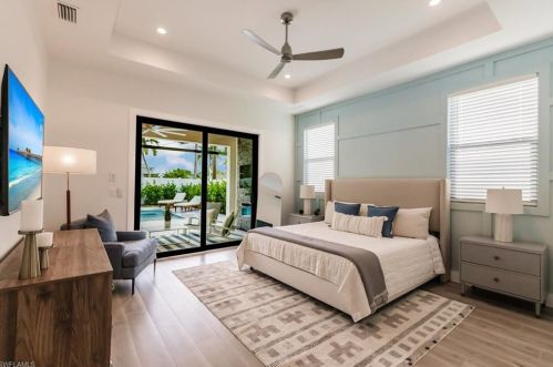 756 104th Ave, Naples, FL 34108-3229