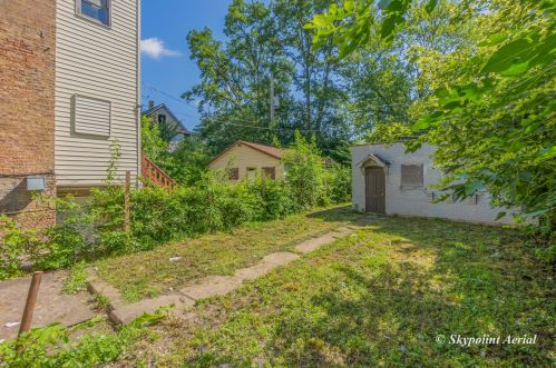 11537 Perry Ave, Chicago IL 60628-6626 exterior