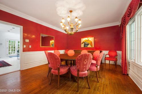 158 Clapboard Rdg Rd, Greenwich CT 06831-3351 exterior