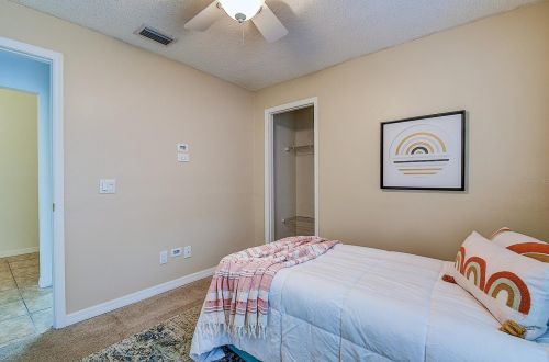 9759 Fox Hollow Rd, Tampa FL  33647-1831 exterior