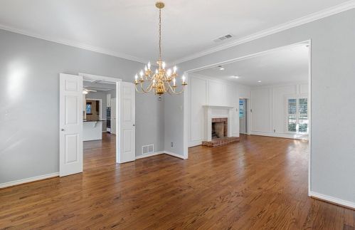 8911 Clayco, Dallas TX 75243-6362 exterior