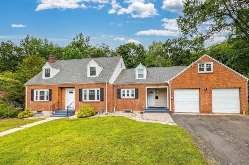 23 Ledyard Rd, New Britain, CT 06053-3418