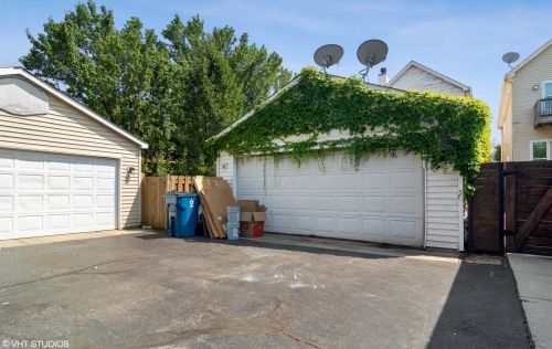 324 Goethe St, Chicago IL  60610-1803 exterior