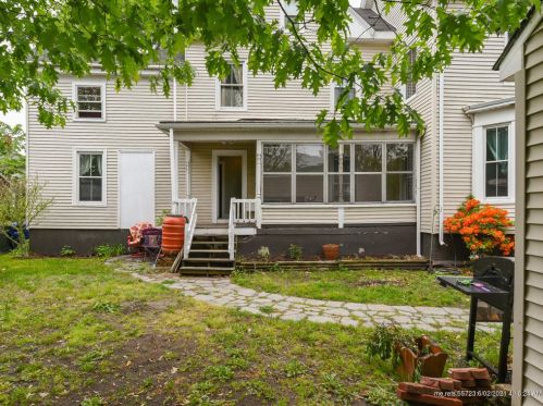 90 Pearl St, Portland ME 04106-4324 exterior