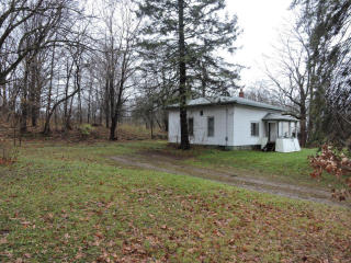 819 Grindle Dr, Lowell MI  49331-9326 exterior