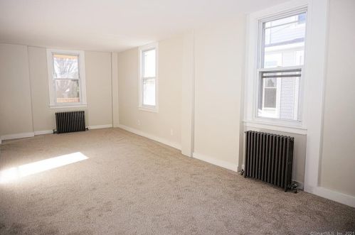 47 Prospect St, Torrington CT 06790-6328 exterior