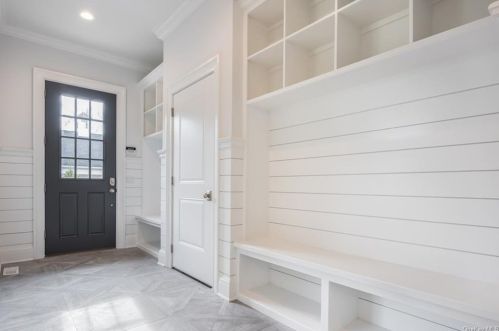 5 Hunter Dr, Armonk NY 10504-1228 exterior