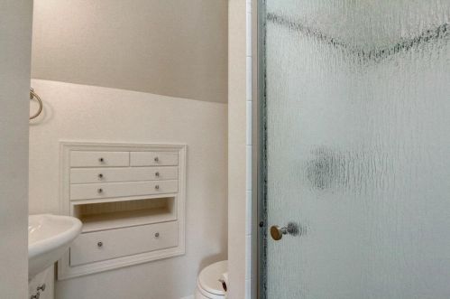 237 80, Milwaukee WI 53214-1419 exterior