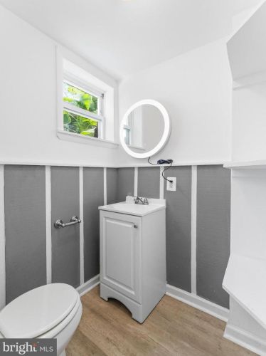 2969 Aramingo Ave, Philadelphia PA 19134-4404 exterior