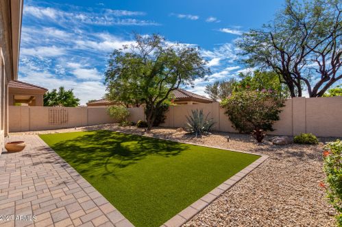 5255 Estevan Rd, Phoenix AZ 85054-7116 exterior