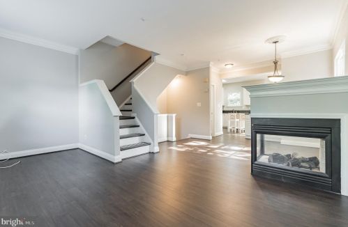 3801 Watkins Mill Dr, Alexandria VA  22304-6444 exterior