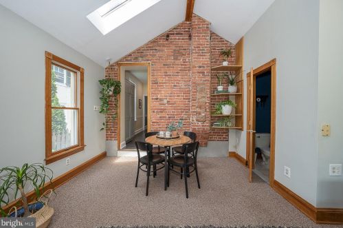 120 Chestnut Hill Ave, Philadelphia PA 19118-2715 exterior